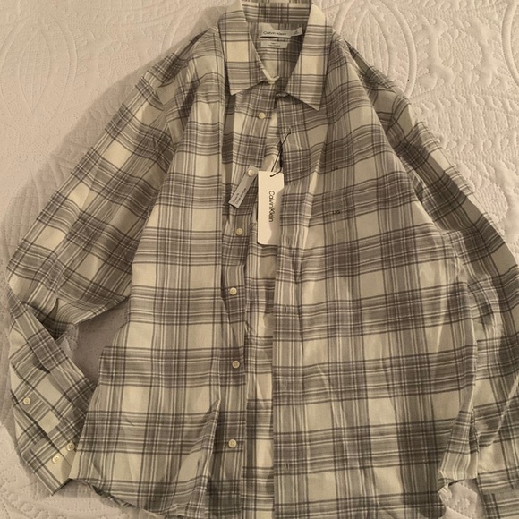 Calvin Klein Button Up Plaid - Picture 1 of 7